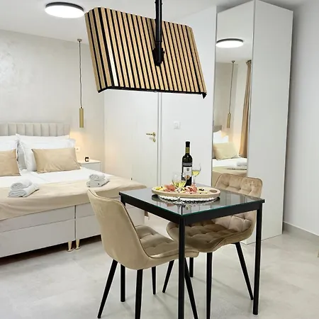 Apartment Imperium Iv Split